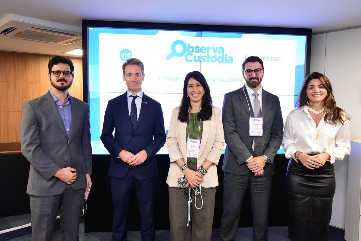 NLinBrasil's tweet image. Na última semana, Jelle Floot, Segundo-Secretário de Assuntos de Política, Cultura e Direitos Humanos, representou a Embaixada dos Países Baixos no I Fórum Nacional da Observa Custódia, realizado em Brasília. 🇧🇷🇳🇱