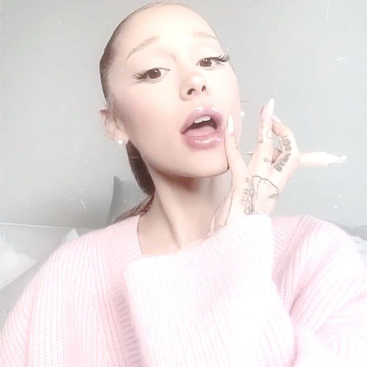 going to sleep now, gn oomfys ily all dearly