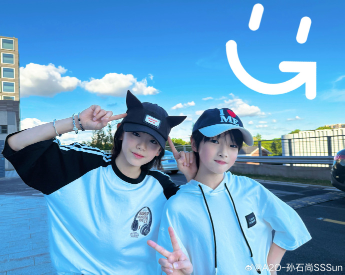 wearea2o_family's tweet photo. 250827 A2O LTB #SSSun weibo update with #NUONUO
@A2O_Channel #A2O #A2O_Rookies #A2O_LTB #A2O_SSSun #A2O_NUONUO #WeAreA2O_Family https://t.co/lRziek6DGh