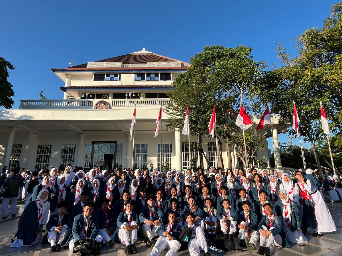 kwangsum's tweet photo. so far rangkaian ospek ini masih seru meskipun sambat dikit di osfak &amp; osjur🫶🏻 https://t.co/sVafPxCy6X