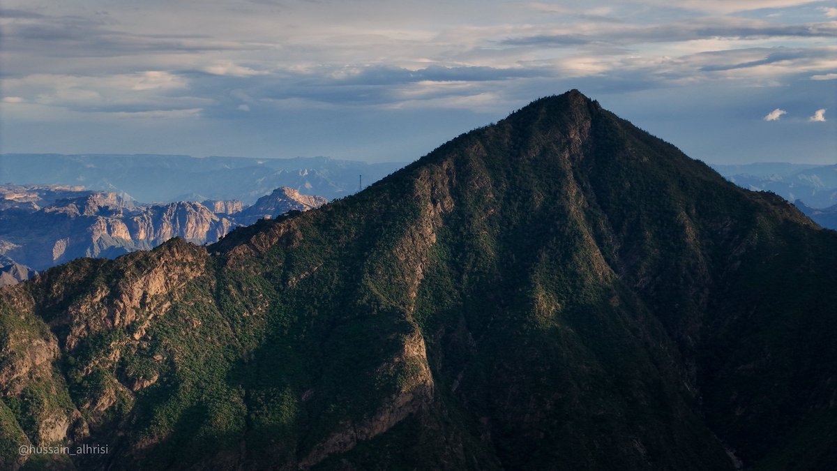 لقطات متفرقة من #جبال_الحشر حيث كل زاوية تحكي قصة، وكل لحظة تحمل سحرًا خاصًا.
<a href="/Saudi_MT/">وزارة السياحة</a> <a href="/jazangov/">إمارة منطقة جازان</a> <a href="/HashKSA/">هاشتاق السعودية</a> <a href="/jazannow/">جازان الان</a>