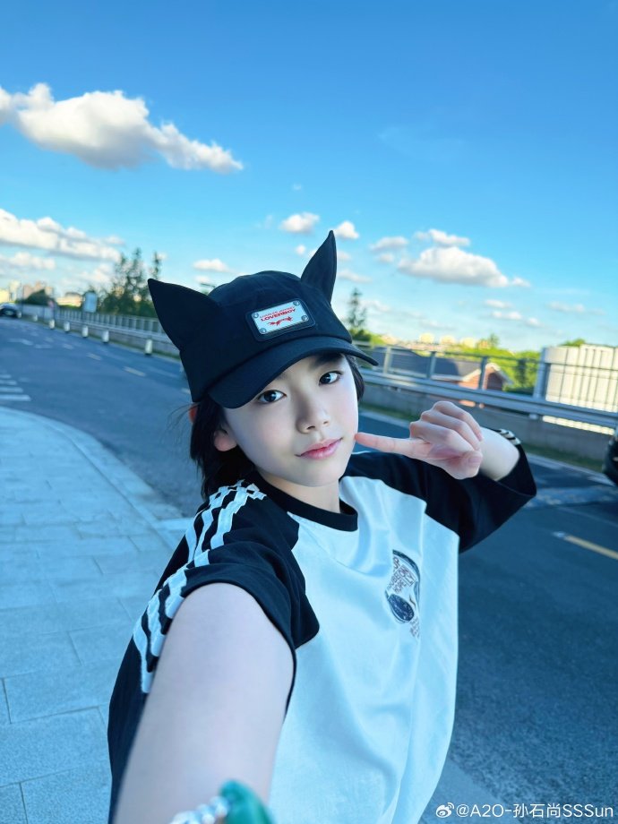 wearea2o_family's tweet photo. 250827 A2O LTB #SSSun weibo update
✨\"⋆. ☀Waktu yang singkat namun indah
@A2O_Channel #A2O #A2O_Rookies #A2O_LTB #A2O_SSSun #WeAreA2O_Family https://t.co/1NHSkekyIP