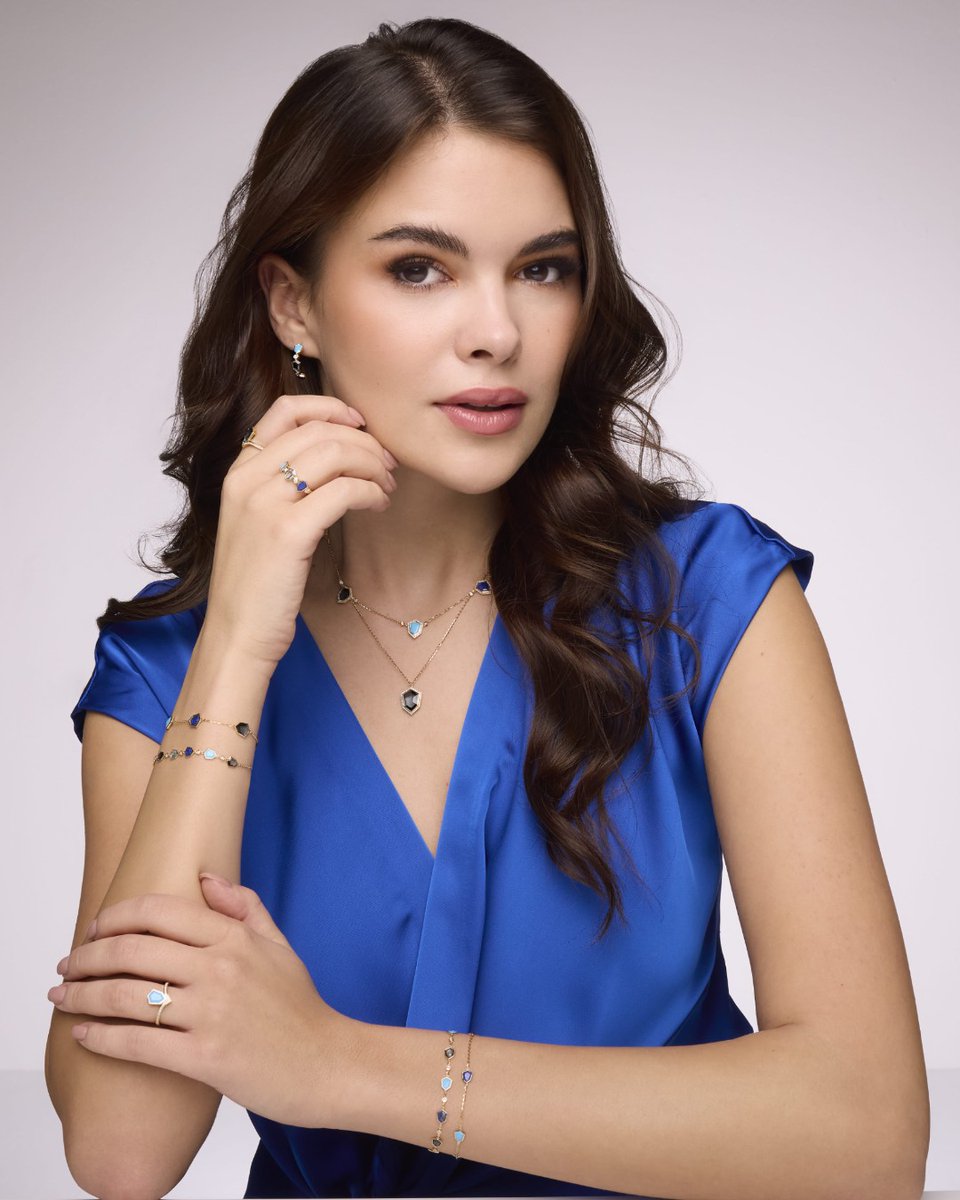 DamasJewellery's tweet image. From turquoise to citrine, each piece is a tribute to the rich culture of the Middle East, crafted with precision and love.  

Discover the collections online and in-store.

#ColoursOfSpring #SpringByDamas #DamasJewellery #HouseOfJewelleryDesign #summerWithDamas