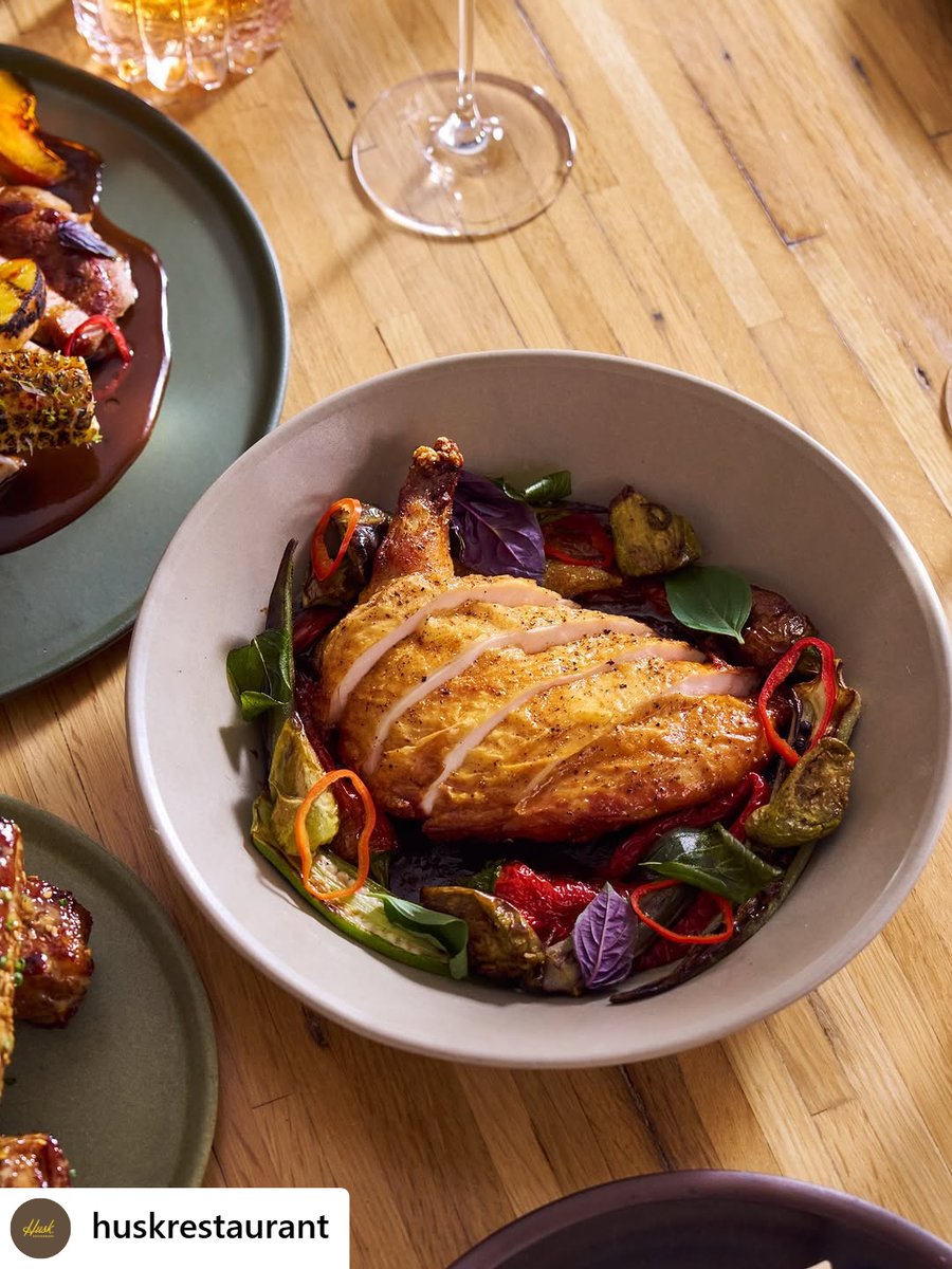 That’s a plate that speaks summer! 🌞🐓 Big love to @huskrestaurant for bringing our Joyce Farms chicken to life with such vibrant flavors. A true Charleston beauty. 👏 #FlavorInFocus #WelcomeBackToFlavor