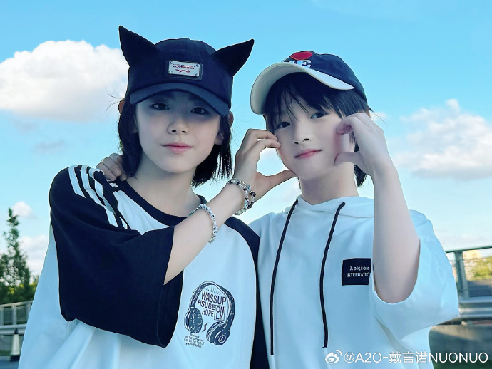 wearea2o_family's tweet photo. 250827 A2O LTB #NUONUO weibo update with #SSSun
Tumbuh bebas di bawah sinar matahari 🌞
@A2O_Channel #A2O #A2O_Rookies #A2O_LTB #A2O_NUONUO #A2O_SSSun #WeAreA2O_Family https://t.co/GJVbNe7NtT