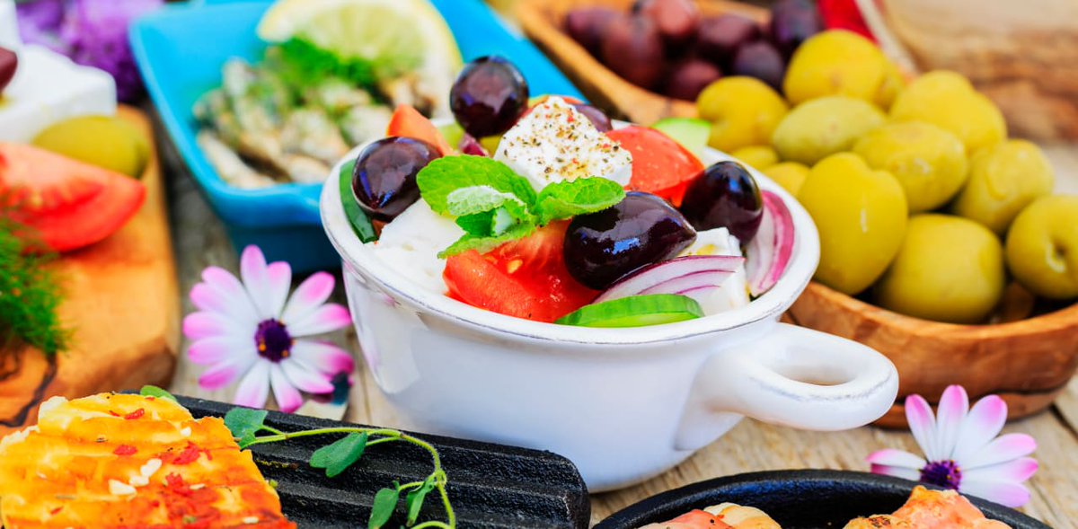 🥗 A twist on the Mediterranean diet cut type 2 diabetes risk by 31% in older adults with metabolic syndrome.

A Spanish trial shows that calorie reduction + physical activity = more powerful prevention than diet alone.

👉 Read more: ow.ly/4Nkp50WMOUn.

#Diabetes