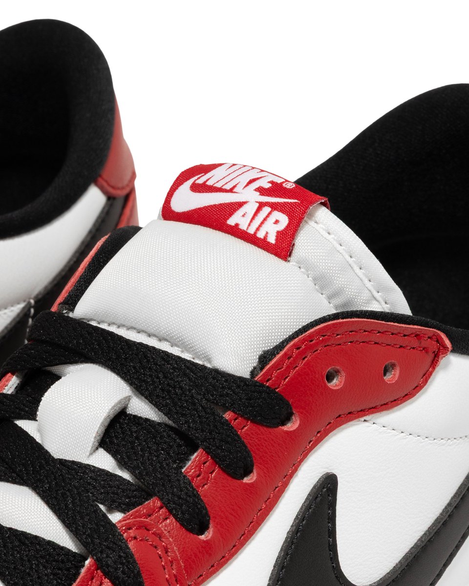 MrUnloved1s's tweet image. An in depth look at the retail Air Jordan 1 Low OG “Chicago”
Release Date: November 15, 2025
Price: $145
Shot by @jordankeyser 

A complete retooling of the AJ1 OG low.
First seen on the Quai and Wmns Washed Teal earlier this year. Most recently seen on the Nigel’s “Better with…