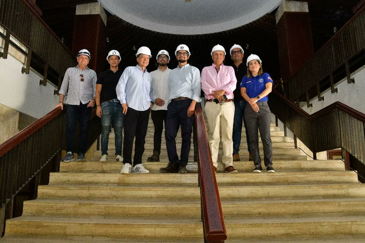 Avanzan las obras del Teatro Amira de la Rosa. #ElAmiraLaGranObra

Medios de comunicación, instituciones de turismo y gestores culturales de #Barranquilla conocieron los avances que, desde junio, marcan la transformación de este inmueble.

👉Lee la noticia ow.ly/qyzL50WMMHs