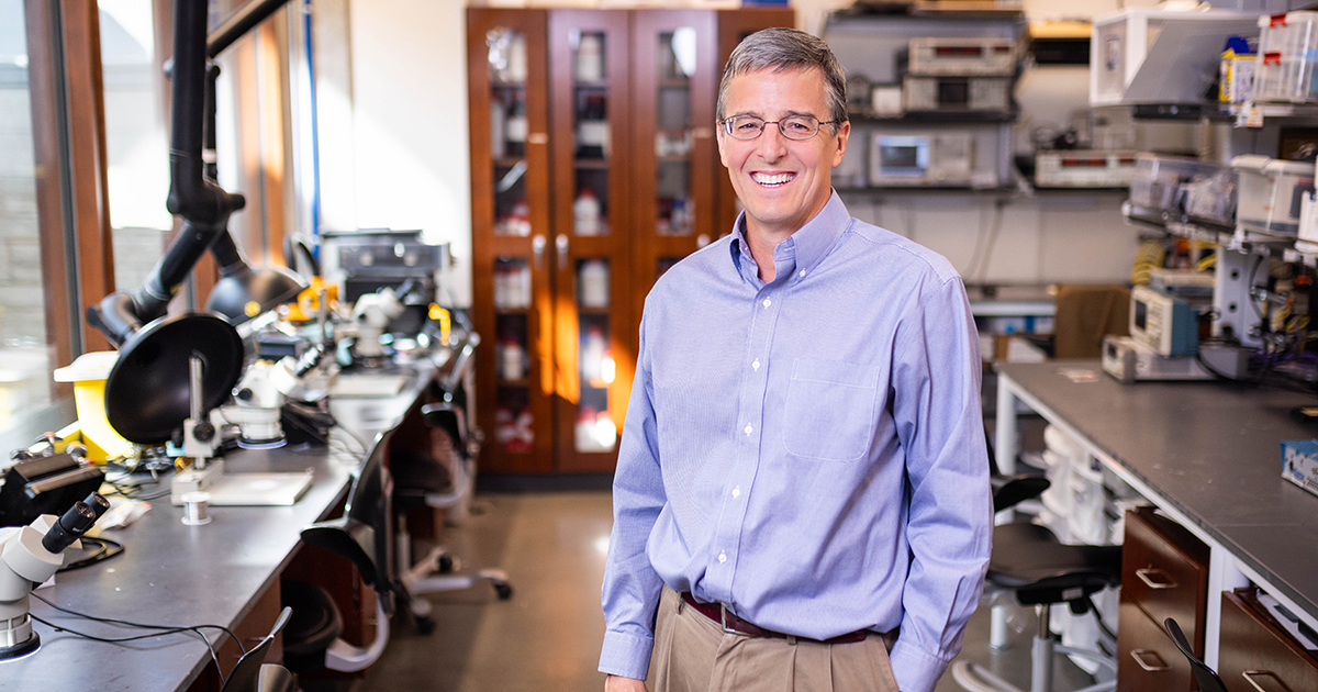 NorthwesternEng's tweet image. Professor John Rogers has won the UK Royal Society’s Bakerian Medal, one of the Premier Awards given by the Society. Rogers was honored for foundational scientific and engineering contributions to the field of bioelectronics.  

Congrats, John!

spr.ly/6014fNt8r