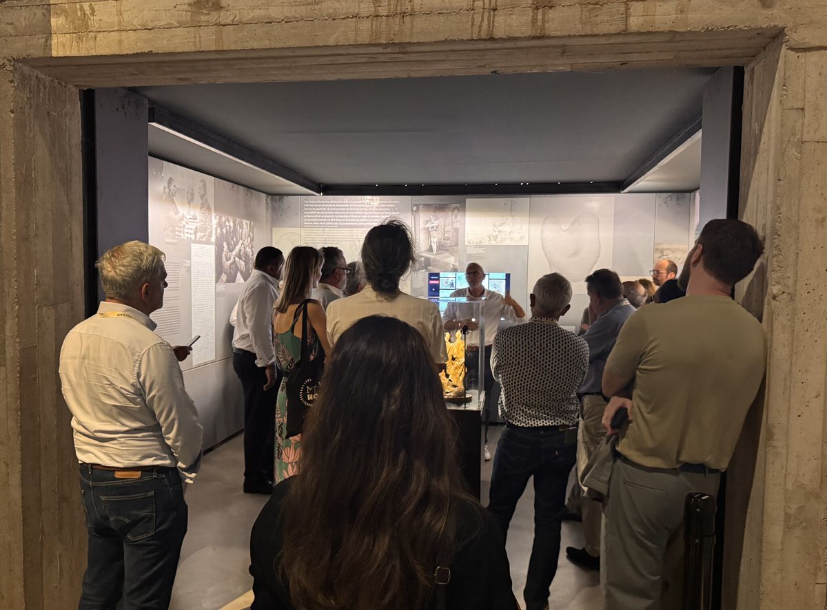 thotismedia's tweet image. #FranceUniversité Aujourd’hui, Thotis était présent à l’Assemblée Générale de rentrée de France Universités à Marseille (Aix-Marseille Université). Financement des universités, liberté académique... Les échanges ont porté sur les grands enjeux de l’enseignement supérieur.

(1/2)