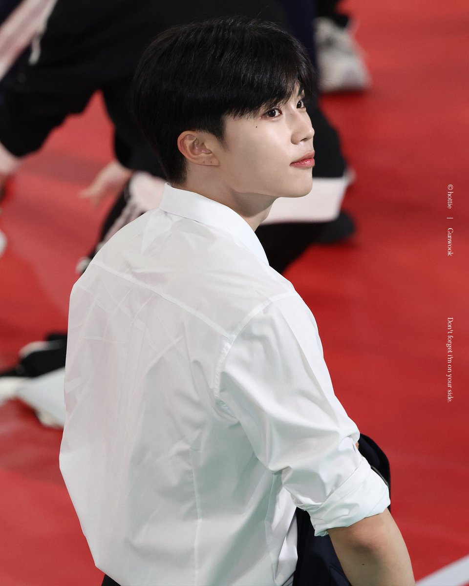 250825  

박대리님 아육대 출근🖤

#박건욱 #PARKGUNWOOK #朴乾旭 #ZB1 #ZEROBASEONE #제로베이스원 #パクゴヌク