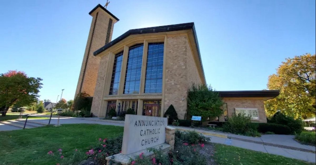 atensnut's tweet photo. Witnesses at Church Shooting: 

“There was so much shooting, we thought it was construction going on”.  

Police are reporting 20 victims. https://t.co/r11CfkpkBu