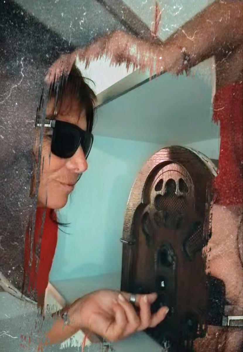 Feliz cumple, hermosa!
Estás radiante 😊. Gracias por estos 105 años💕