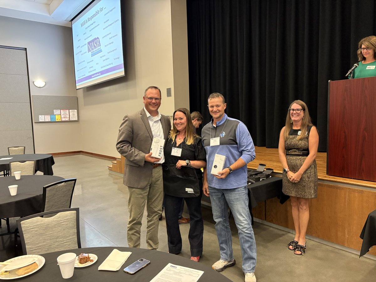 SewardBlueJays's tweet photo. SPS is fortunate to have such a great board of education! Congratulations to the board members who received awards at the NASB regional meeting in York last night. Thank you board members for your service! #sewardjays https://t.co/hZBpnHpn05