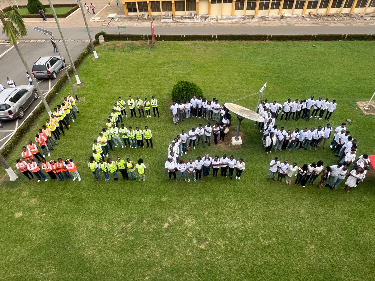 GhISSS_KNUST's tweet photo. 🎉Congratulations to the Land Economy Class of 2025 for completing their undergraduate programme at KNUST.  This milestone marks the beginning of exciting new journeys. Celebrate your success and keep shining!🎓 https://t.co/mPUmdJW2Ne