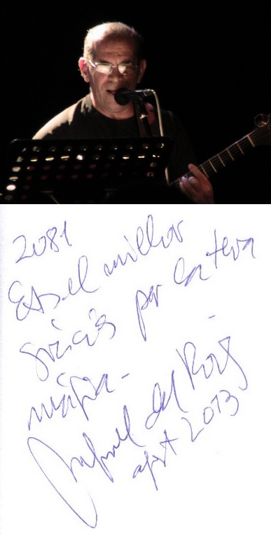 <a href="/30anys/">Joventut i més enllà</a> #taldiacomavui del 2013, fa 12 anys, el @miqueldelroig al <a href="/fest_acustica/">Festival Acústica Figueres</a> de #Figueres em va signar l'autògraf del #concert_num 2081