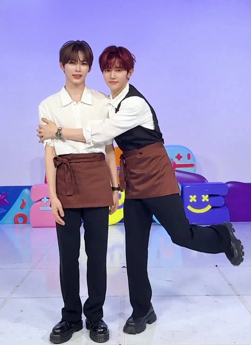 앙ㅠㅠ
아오는 안빈이품에 완전 쏙 들어오는데ㅜ