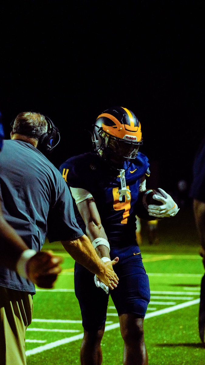 Javarris "Jay" Warner (@javarrisw112908) on Twitter photo WEEK 2-hudl.com/v/2SW9eY 42-0. 11 Carries 136 Rushing Yards 1 Rushing Td (avg 12.3 ypc) <a href="/TroupRecruitz/">Troup Recruitz</a>
<a href="/CoachMuh_Lank/">Ghaali Muh-Lankford</a> <a href="/DanielGreenVU/">Daniel Green</a> <a href="/coach_norv/">Norval McKenzie</a> <a href="/tygeeleach/">Tygee Leach</a> <a href="/G_miller11/">Grant Miller</a>
<a href="/Coach_Eleyssami/">Alex Eleyssami FSU</a> <a href="/ChuckCantor/">Chuck Cantor</a> <a href="/DeRailSims/">De'Rail Sims</a> <a href="/WakeFB/">Wake Forest Football</a> <a href="/VandyFootball/">Vanderbilt Football</a> <a href="/ECUPiratesFB/">ECU Football</a> WEEK 2-hudl.com/v/2SW9eY 42-0. 11 Carries 136 Rushing Yards 1 Rushing Td (avg 12.3 ypc) <a href="/TroupRecruitz/">Troup Recruitz</a>
<a href="/CoachMuh_Lank/">Ghaali Muh-Lankford</a> <a href="/DanielGreenVU/">Daniel Green</a> <a href="/coach_norv/">Norval McKenzie</a> <a href="/tygeeleach/">Tygee Leach</a> <a href="/G_miller11/">Grant Miller</a>
<a href="/Coach_Eleyssami/">Alex Eleyssami FSU</a> <a href="/ChuckCantor/">Chuck Cantor</a> <a href="/DeRailSims/">De'Rail Sims</a> <a href="/WakeFB/">Wake Forest Football</a> <a href="/VandyFootball/">Vanderbilt Football</a> <a href="/ECUPiratesFB/">ECU Football</a>