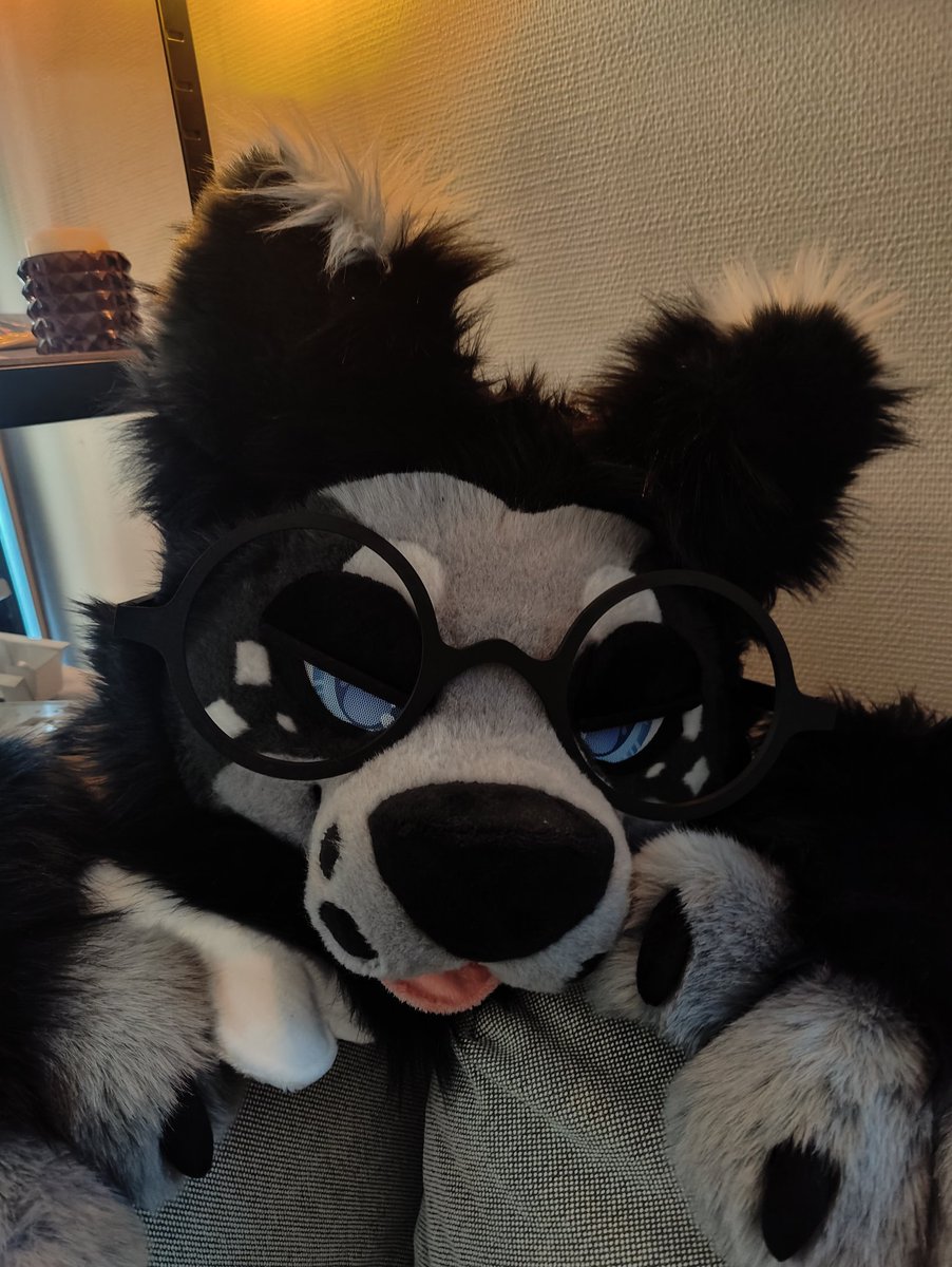 staticzatic's tweet image. I fixed my glasses