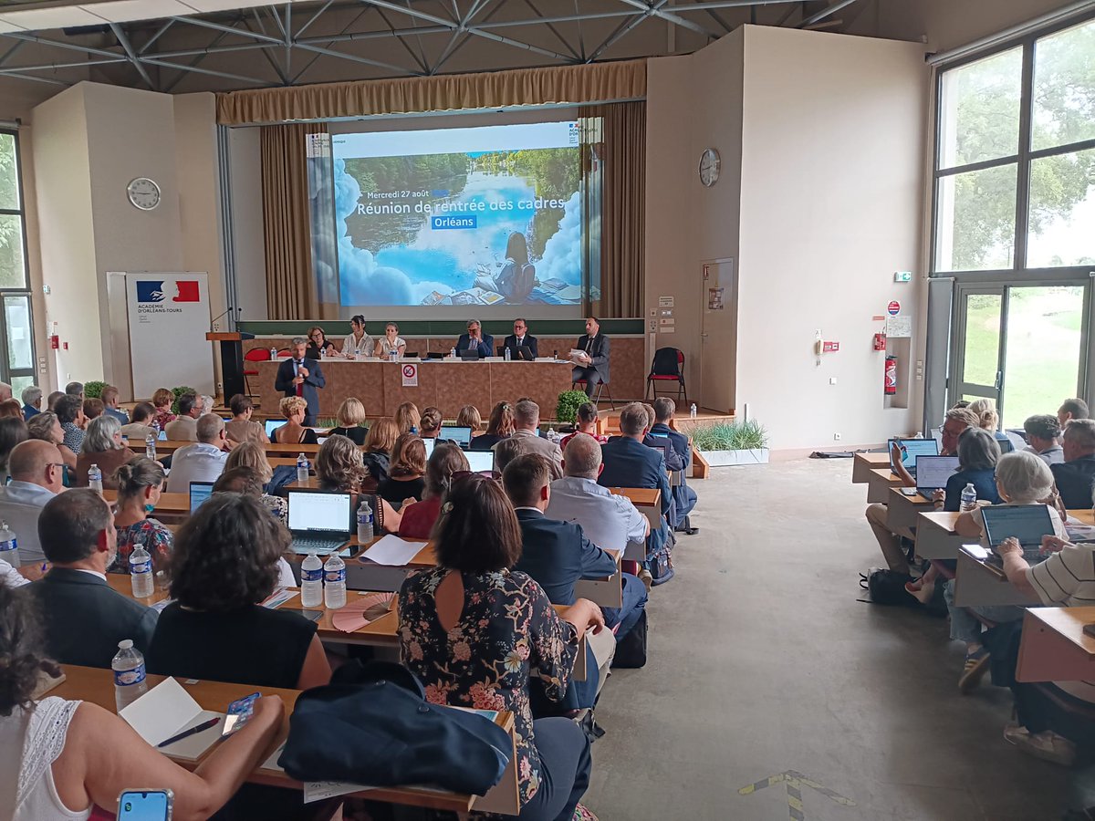 Académie d'Orléans-Tours (@ac_orleanstours) on Twitter photo Réunions de rentrée
Aujourd'hui, le recteur <a href="/PhiAgresti/">Jean-Philippe Agresti</a> a réuni les personnels d'encadrement pour les réunions de rentrée.
Une rencontre pour tracer ensemble les priorités et les ambitions de cette nouvelle année scolaire 🤝 Réunions de rentrée
Aujourd'hui, le recteur <a href="/PhiAgresti/">Jean-Philippe Agresti</a> a réuni les personnels d'encadrement pour les réunions de rentrée.
Une rencontre pour tracer ensemble les priorités et les ambitions de cette nouvelle année scolaire 🤝