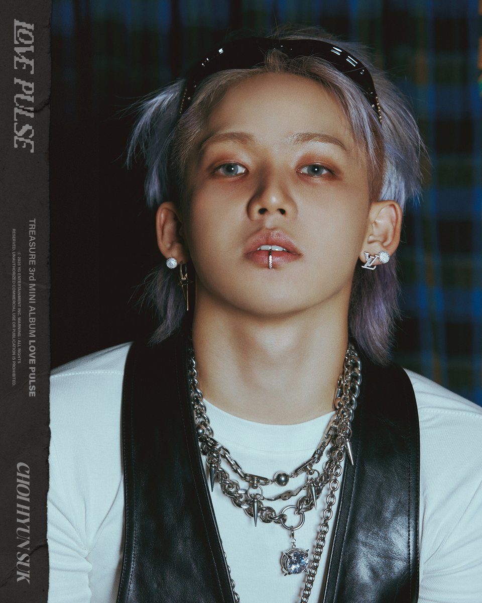 TREASURE 3rd MINI ALBUM [LOVE PULSE] VISUAL PHOTO : ROCKCHIC VER.

3rd MINI ALBUM [LOVE PULSE]
2025.09.01 6PM (KST)