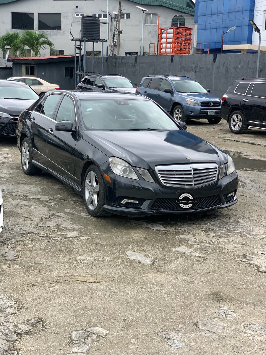 crypto_billio's tweet photo. FOR SALE ⚡️ Nigerian Used 2010 Mercedes Benz E350 

N13m

Available for Inspection &amp; Purchase 
Call/whatsapp: 09067069032

#Autos #ALuxuryAutos #Cars #Autos #UsedCars https://t.co/aKtO355vw3