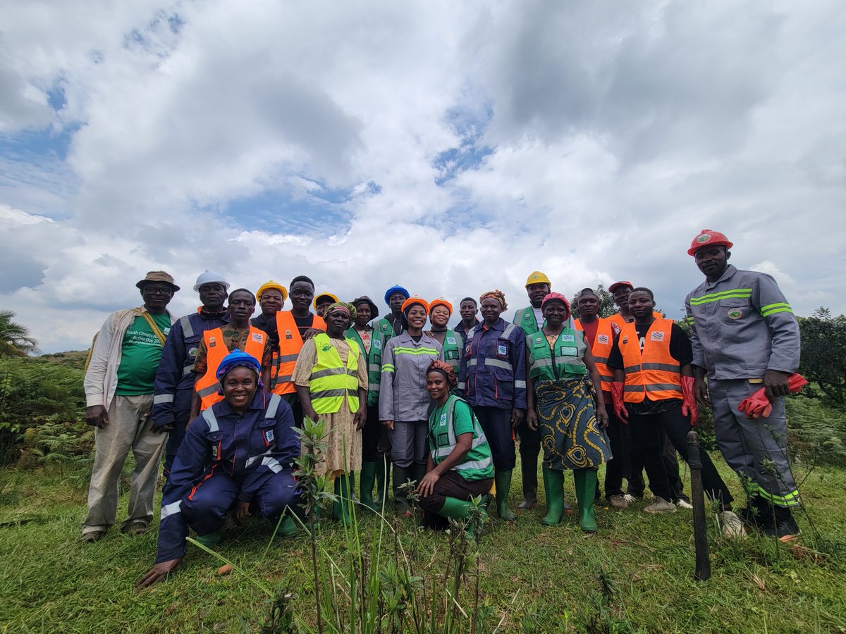Support Humanity Cameroon - SUHUCAM (@ssuhucam) on Twitter photo Inclusive restoration in action!
Over 35 volunteers from local & Indigenous communities in Bamunkumbit, NW #CMR helped plant 700 diverse indigenous trees in the #BICFOR Forest as part of efforts to restore the #Mbingmboh watersheds with funding from <a href="/G20GLI_/">G20 Global Land Initiative</a> .
<a href="/GlobalEbAFund/">Global EbA Fund</a> Inclusive restoration in action!
Over 35 volunteers from local & Indigenous communities in Bamunkumbit, NW #CMR helped plant 700 diverse indigenous trees in the #BICFOR Forest as part of efforts to restore the #Mbingmboh watersheds with funding from <a href="/G20GLI_/">G20 Global Land Initiative</a> .
<a href="/GlobalEbAFund/">Global EbA Fund</a>