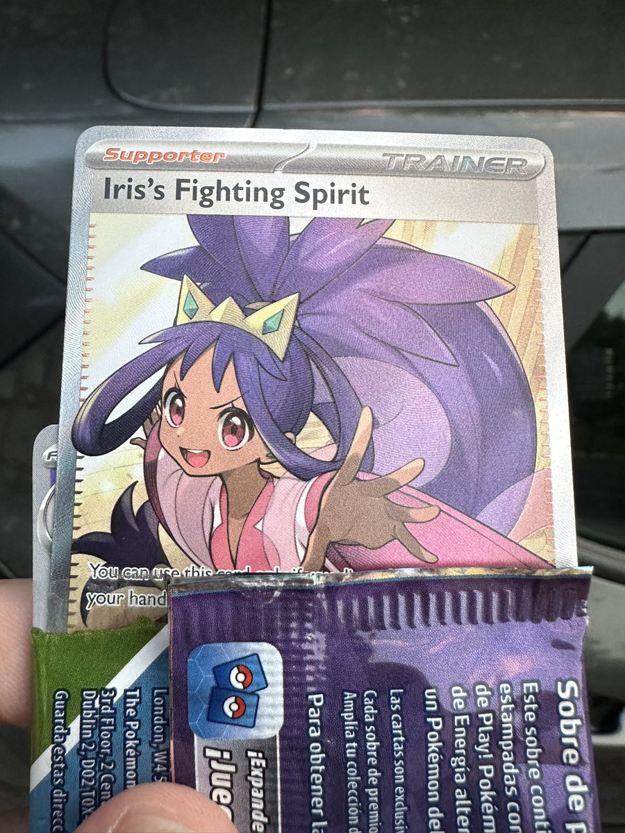 Este finde hubo cup grande y me apetecía probar la garde del campeón 🏆

Perder todas las monedas de un cup de 6 rondas se siente asi 💀

Al menos hubo premio de consolacion en la liga de por la tarde🥸