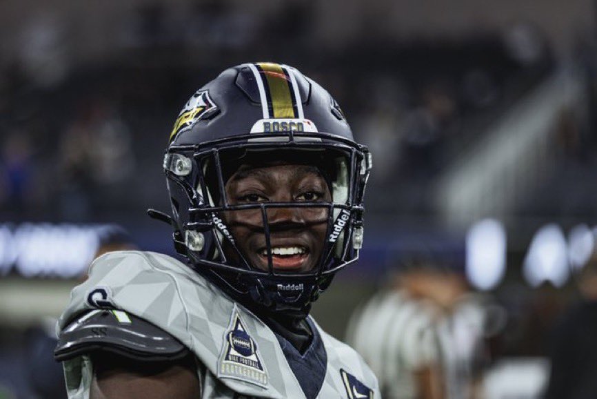 2027 Dorian Franklin (<a href="/DorianLaw27/">Dorian Franklin (D3) | 2027</a>) has scheduled multiple visits for the fall. Here is what has been scheduled:

8/30-UCLA vs Utah 
9/6-  USC vs GA Southern
9/20-Washington State vs Washington 
10/4- UCLA vs Penn State
11/8- Colorado State vs UNLV