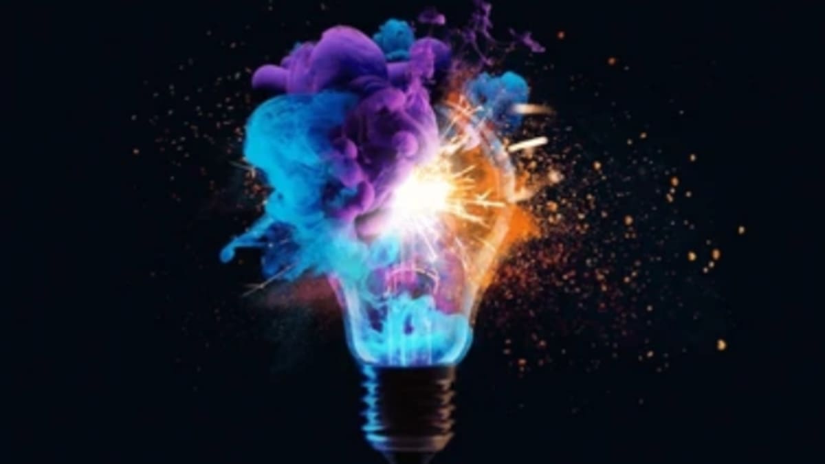 Bugsync's tweet image. Got a creative spark? 🔥 That million-dollar idea might be closer than you think! ✨ Explore your potential and turn those thoughts into reality. #Innovation #Creativity