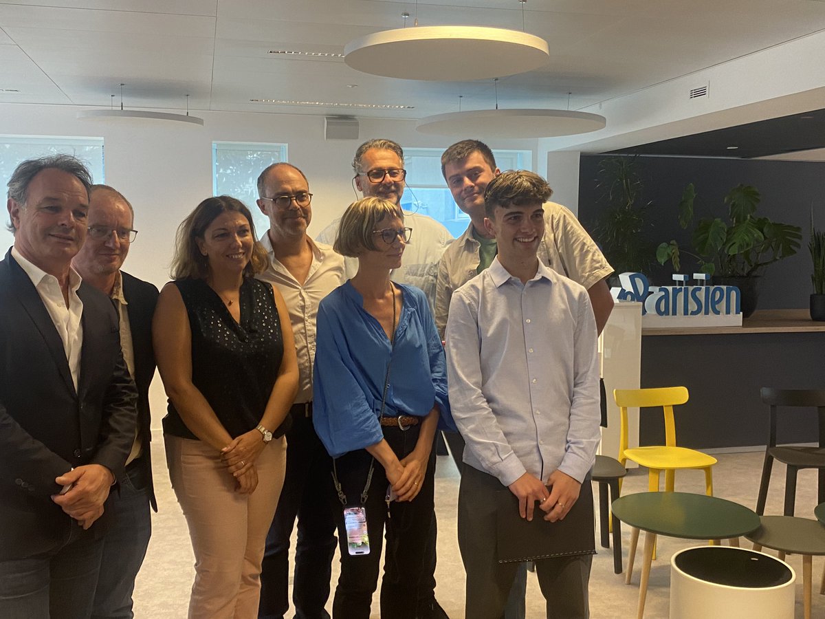 Bravo à l’excellent et prometteur Victor Delair (<a href="/DelairVictor/">Victor Delair</a>) pour le prix Pascale Gérin du meilleur journaliste stagiaire au Parisien.