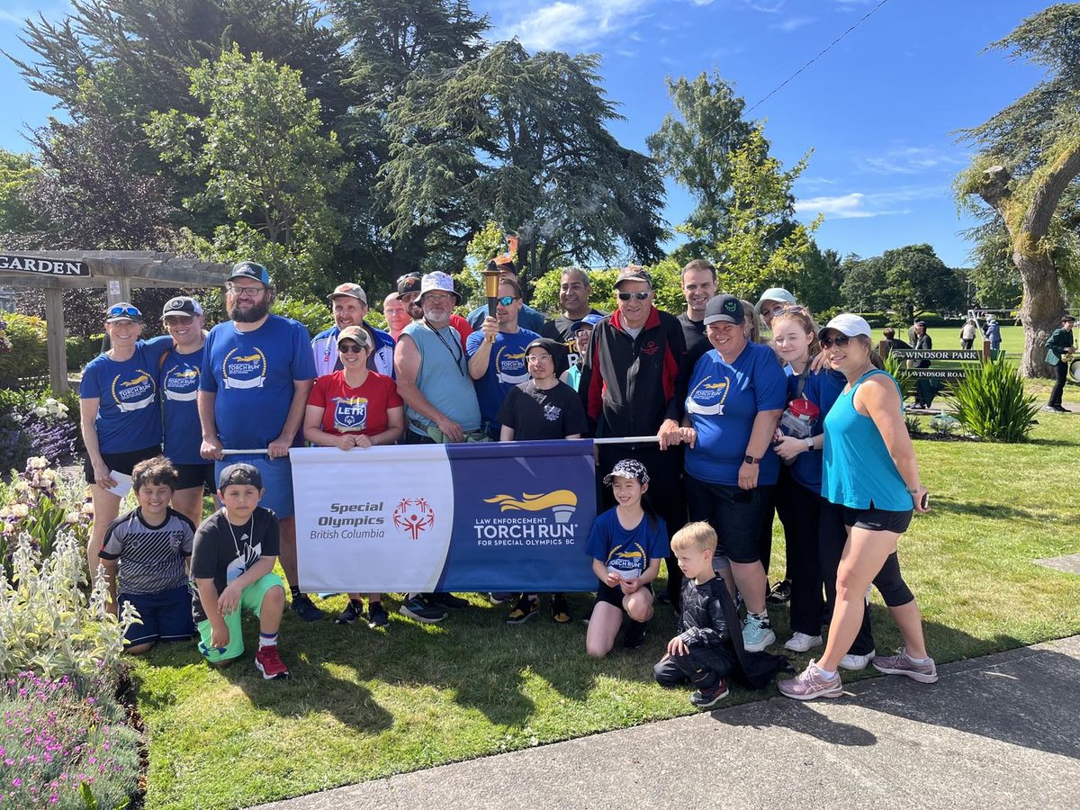 vicpdcanada's tweet photo. Today, celebrating Del Manak Day, we recognize his dedication extends beyond service, championing inclusivity &amp; the Special Olympics.

His support for athletes reflects a belief in opportunity &amp; respect.

Thank you for your leadership &amp; compassion!

#DelManakDay #SpecialOlympics https://t.co/pqueENhh2A