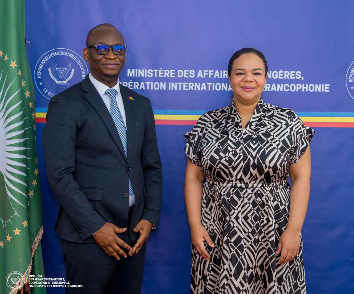 I had the honour of meeting with the Minister of Foreign Affairs of the 🇨🇩 H.E <a href="/kayikwambaT/">Thérèse Kayikwamba Wagner</a> to discuss the strengthening of bilateral ties by revamping the 🇬🇳 🇨🇩 Joint Commission &amp; to deliver a congratulatory message from her counterpart <a href="/morissanda/">Dr. Morissanda Kouyaté</a>, upon her reappointment.