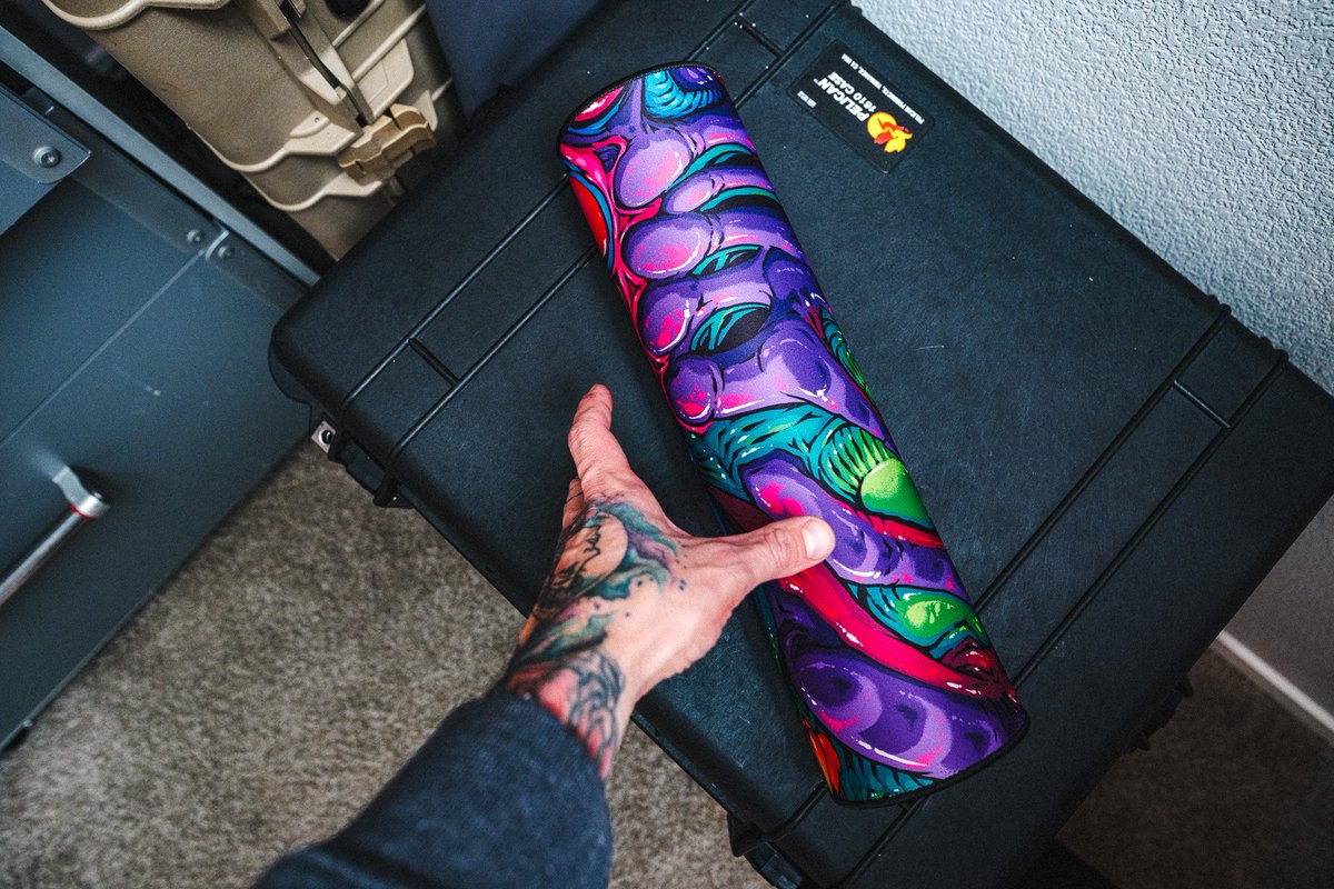 META PCs tweet media