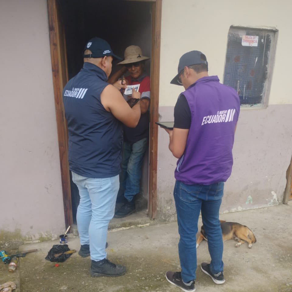 📍 El #RegistroSocialTeVisita para actualizar la información de tu hogar.

Nuestro equipo técnico recorre las provincias de Pichincha y Santo Domingo de los Tsáchilas, levantando los datos socioeconómicos y demográficos de los hogares.

Esta información es clave para conocer las