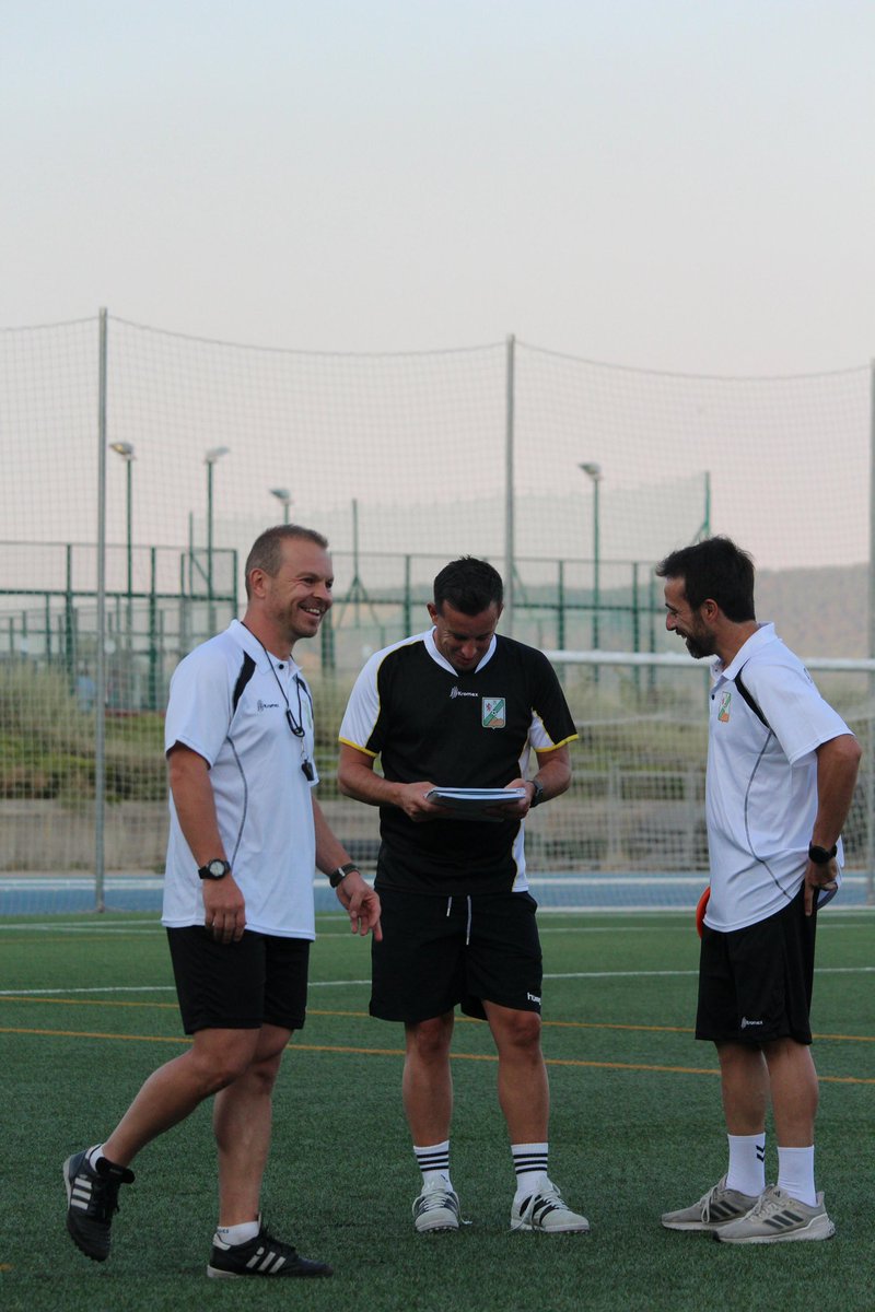 Leones de Castilla tweet media
