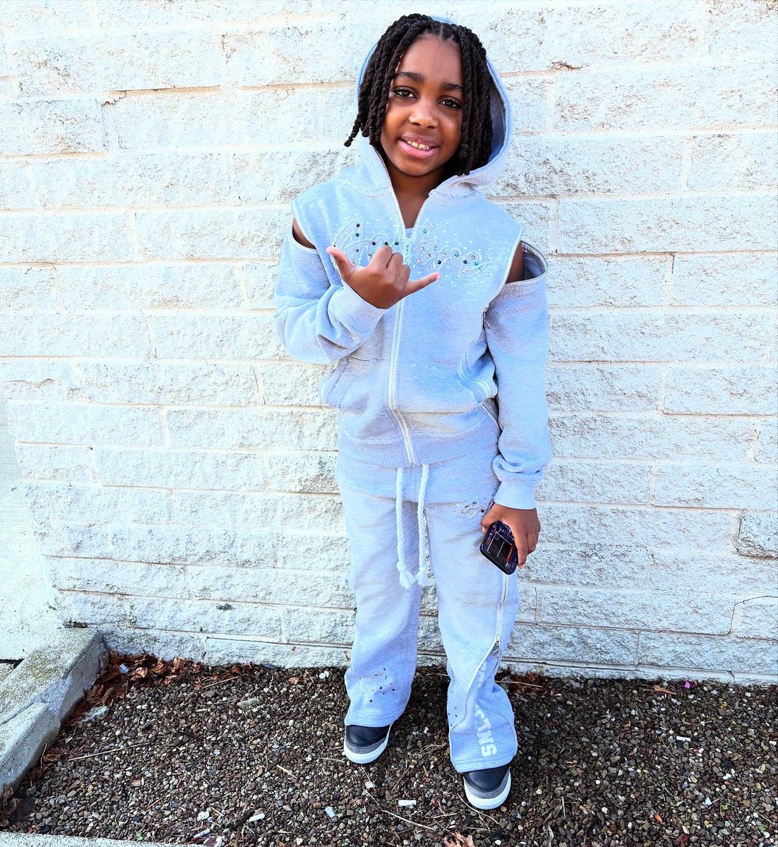 Ayee_Yo_KayKay's tweet photo. Can’t believe I really got a Second Grader🥺💙📚✏️ #myson #imastickbesideem #babyYoung #cbfw #mineeee #mommylovesyou #followthetrendz #king #life #fashion #Influencer https://t.co/s4A0XSiSmq
