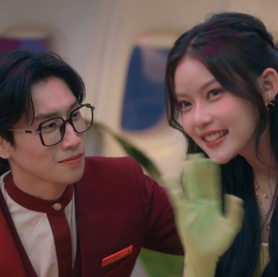 ไม่เล่น เขินมากช่วยด้วย😭😭😭

BIBLE AIRPLANE MODE ON

#JetlagEP17