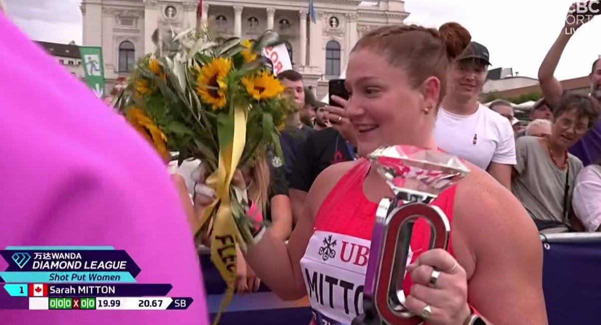 Sarah Mitton 🇨🇦 defends her Diamond League shot put title, winning with a season's best throw of 20.67m.

She is the first Canadian track and field athlete to win back-to-back <a href="/Diamond_League/">Wanda Diamond League</a> titles.

#DLFinal