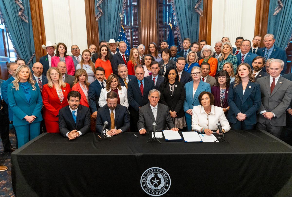 Stan Gerdes (@stangerdesfortx) on Twitter photo Texas is NOT for sale to our enemies.
Proud to stand with Governor <a href="/GregAbbott_TX/">Greg Abbott</a> Abbott, Speaker <a href="/Burrows4TX/">Dustin Burrows</a> and my colleagues in the House and Senate as he signed SB 17 into law, banning hostile foreign nations from buying our land.
🇺🇸 A HUGE America First victory! 🇺🇸 Texas is NOT for sale to our enemies.
Proud to stand with Governor <a href="/GregAbbott_TX/">Greg Abbott</a> Abbott, Speaker <a href="/Burrows4TX/">Dustin Burrows</a> and my colleagues in the House and Senate as he signed SB 17 into law, banning hostile foreign nations from buying our land.
🇺🇸 A HUGE America First victory! 🇺🇸