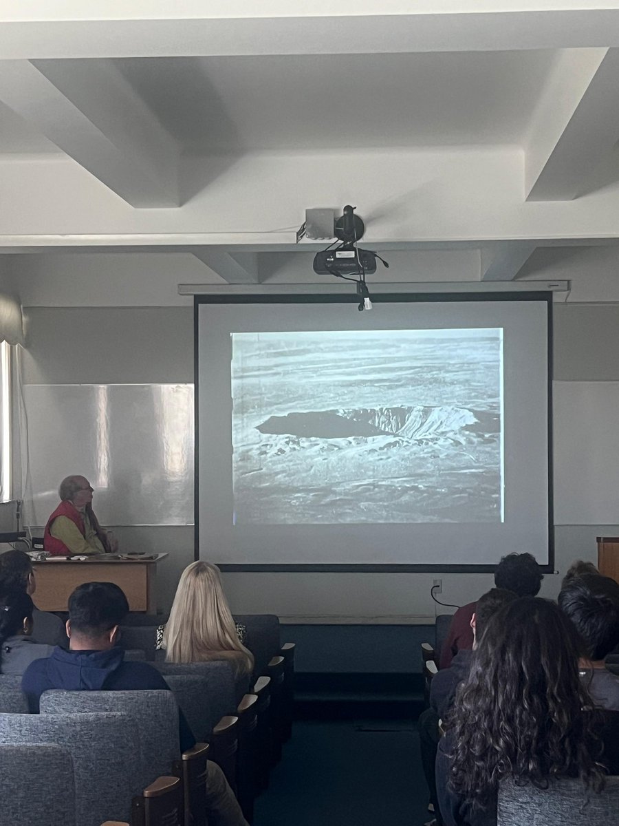 🔭Este lunes <a href="/AstroUchile/">Astronomía UChile</a> se reunió para compartir un almuerzo en conmemoración de los 173 años del Observatorio Astronómico Nacional <a href="/uchile/">Universidad de Chile</a>
Fue una jornada marcada por los recuerdos, historia y entusiasmo por nuevas ideas que proyectan nuestro quehacer hacia el futuro🚀