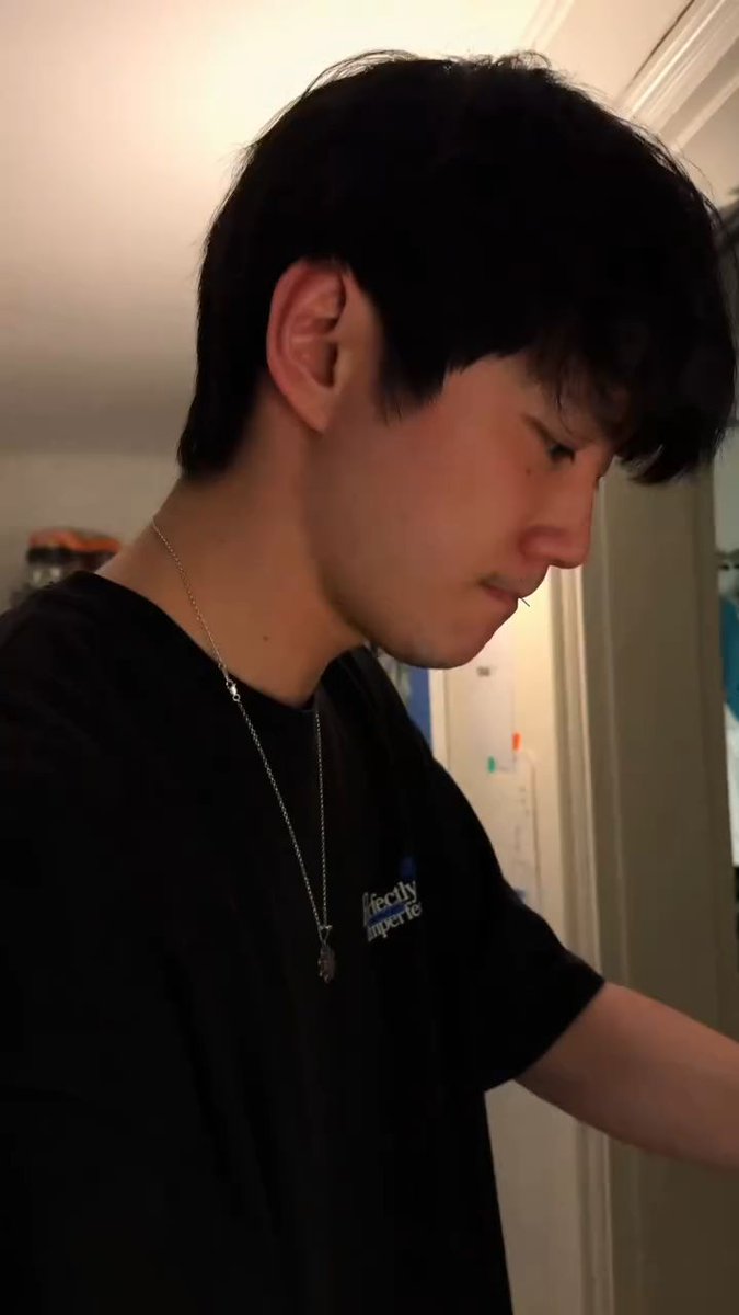 woosanwoof's tweet photo. seongtak one tweet au.

— jealous.

© woosanwoof, 2025 https://t.co/R6SjoYXZxY