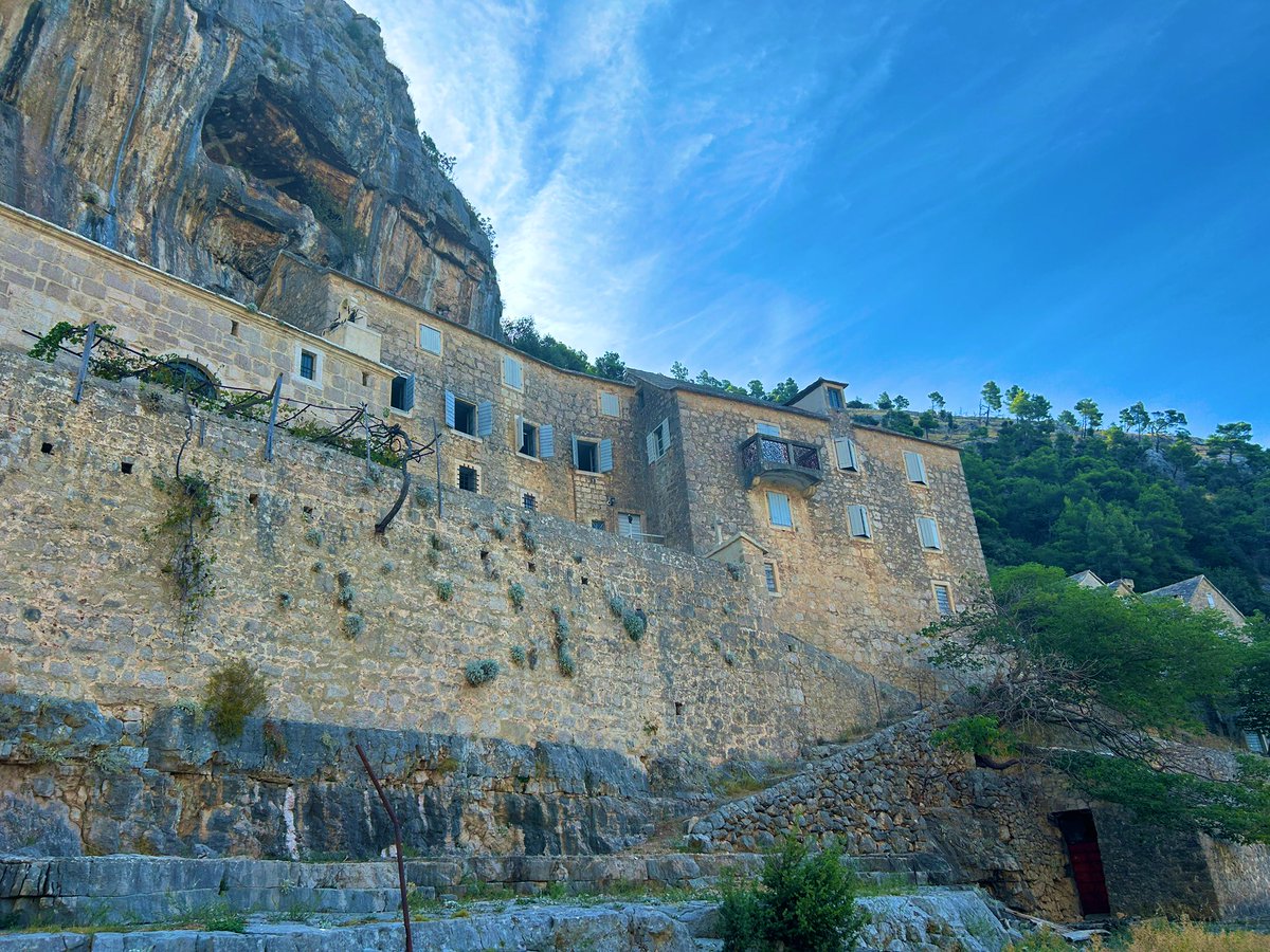 Lovely trek this morning to a 16th century Monastry on the island of Brac. The canyon was like something from a Western. Monastry was passed from father to son until the last monk passed away in 1963!
