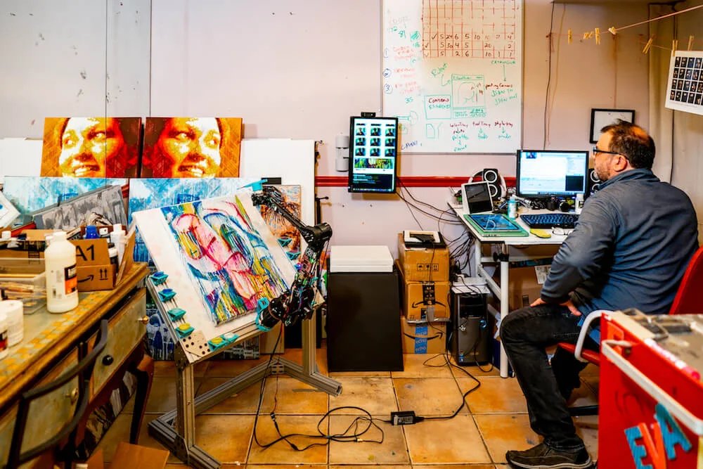 FLAMINGO 🦩 (@flamingodao) on Twitter photo Art x Robotics x AI
When we mix these disciplines where does creativity live? In the code, in the hand, or in the interplay?
Today we explore the work of <a href="/VanArman/">Pindar Van Arman 💎</a>, the artist who's been confronting this question for decades ↓ Art x Robotics x AI
When we mix these disciplines where does creativity live? In the code, in the hand, or in the interplay?
Today we explore the work of <a href="/VanArman/">Pindar Van Arman 💎</a>, the artist who's been confronting this question for decades ↓