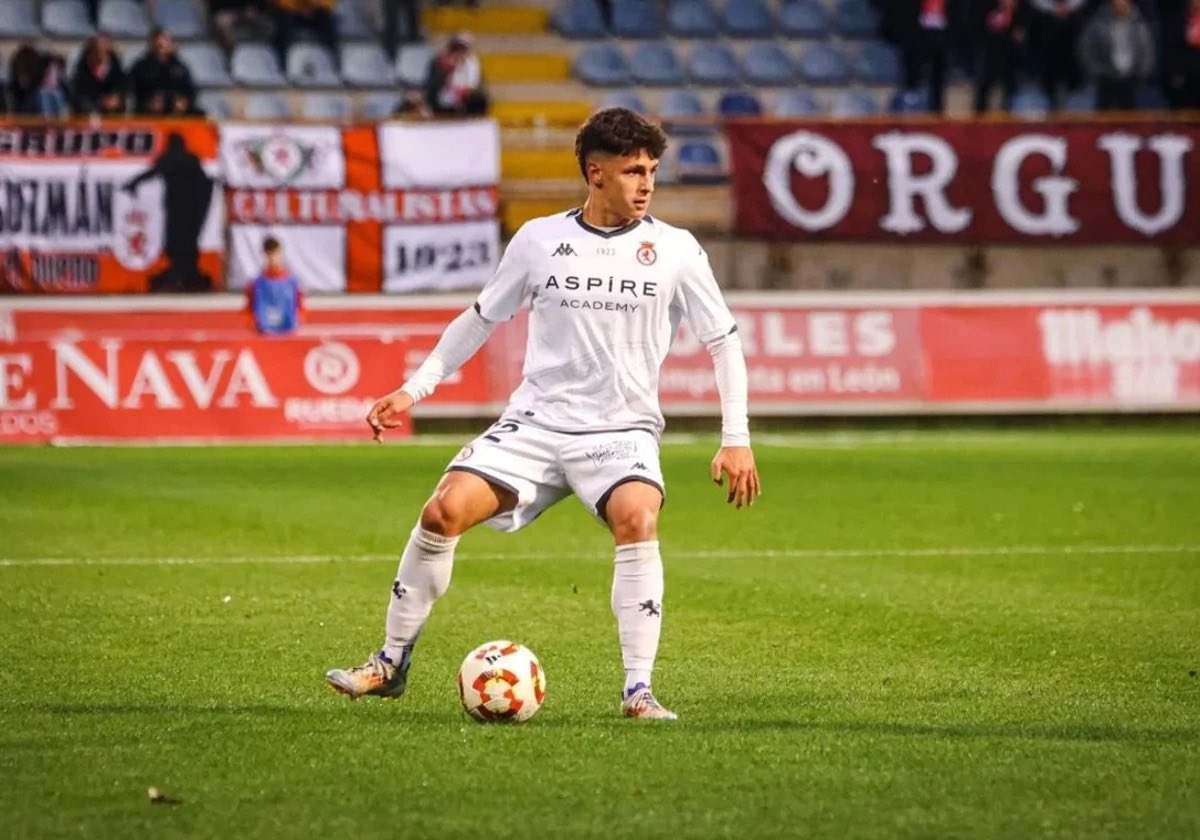 🚨 Según el periodista <a href="/partidacope/">Diego Partida</a>, el lateral derecho de la <a href="/CyDLeonesa/">Cultural y Deportiva Leonesa</a> de 21 años Guzmán Ortega estaría cerca de recalar en el <a href="/marbella_fc/">Marbella FC</a> en calidad de cedido.

⚽️ Lograría tener de ese modo los minutos que necesita en <a href="/Primera_RFEF/">Primera Federación Versus e-Learning</a>.