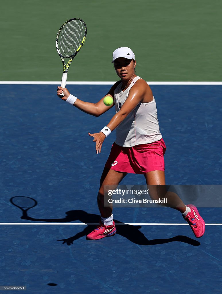 ✅Petenis Indonesia pertama yang meraih kemenangan di Grand Slam sejak Angelique Widjaja di Roland Garros 2003. 

✅Petenis Indonesia pertama yang mengalahkan pemain Top 30 sejak Angelique Widjaja mengalahkan Patty Schnyder di Indian Wells 2003.

✅Petenis Indonesia pertama yang