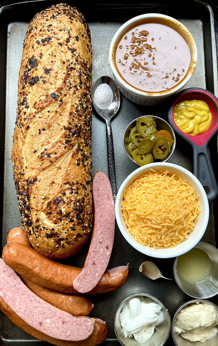 QCSausage's tweet image. Lunch is served😋
#humpdayhelp #newrecipe #craftsausages #sausagemakeseverythingbetter

queencitysausage.com/recipes-7/smok…