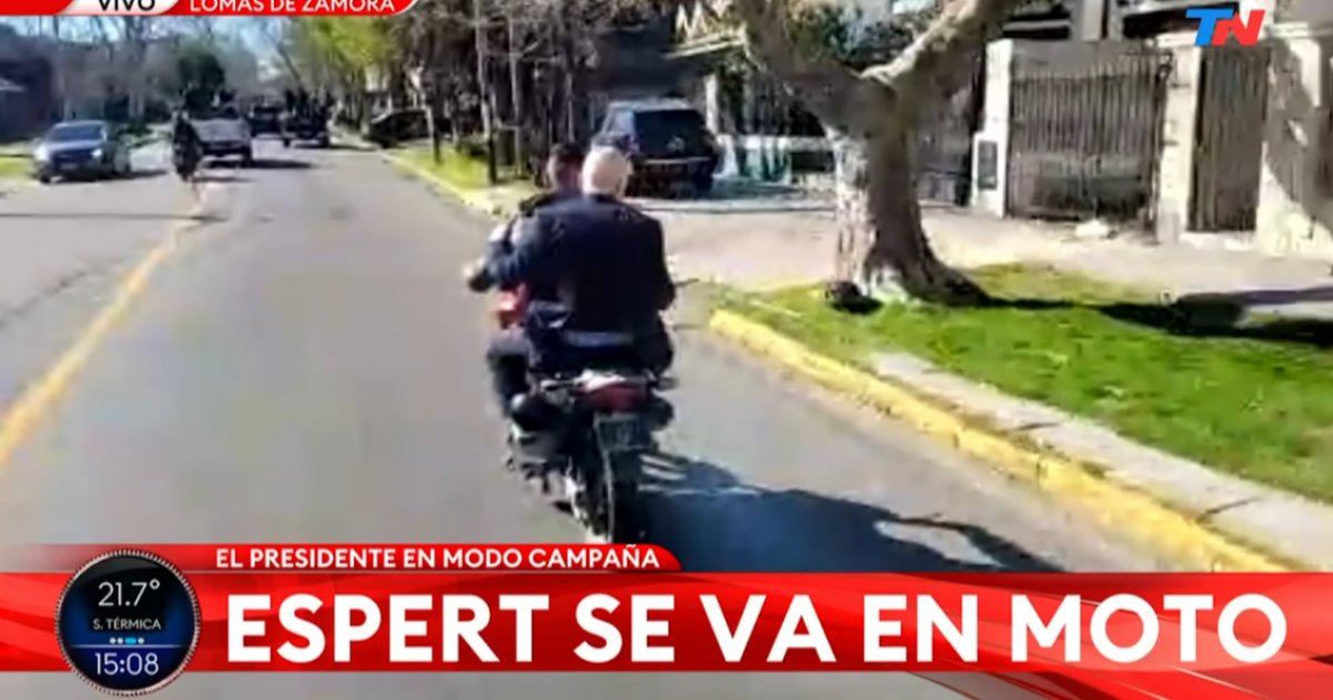 Candidato a diputado de LLA al que le gusta hacerse el malo, insultar y habla de meter bala a los "zurdos", rajando como rata por tirante porque le tiraron un cascotito cuando fue con Milei a provocar en Lomas de Zamora. 
Fin.