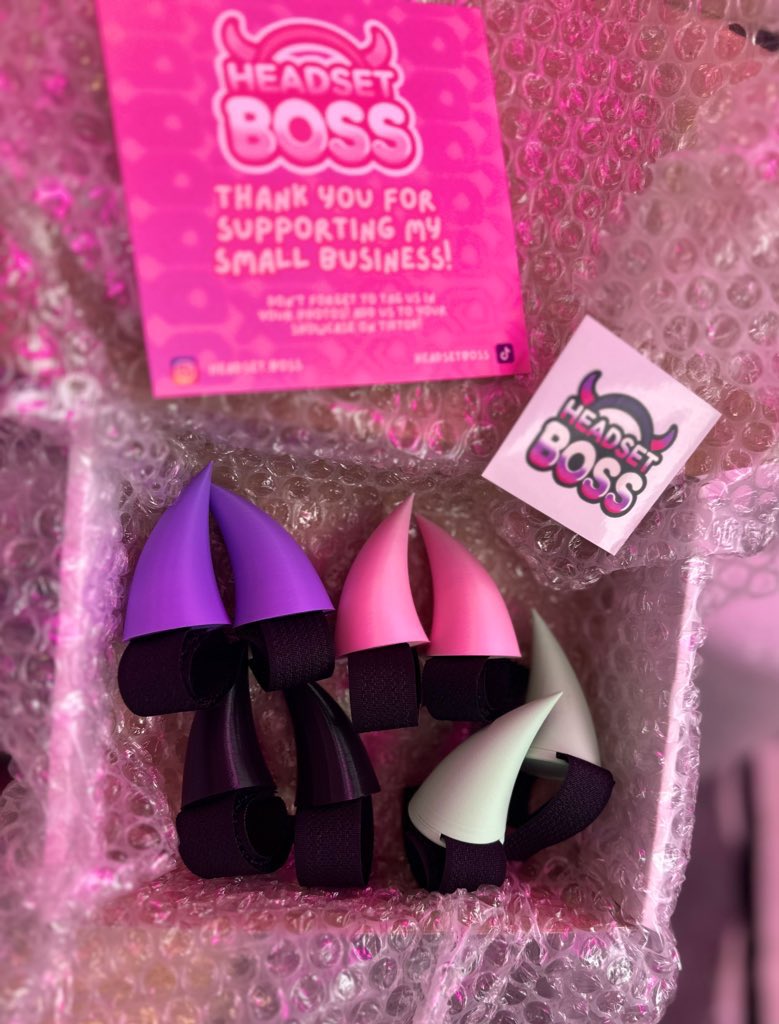 WE’RE BACK OFF HOLIDAY!!!!! 
Who wants some horns?????? 🎧