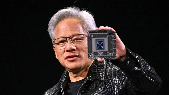 🚨 INVESTING : "Nvidia: Il CEO Jensen Huang annuncia che la corsa all'IA è iniziata e Blackwell è al centro della piattaforma"